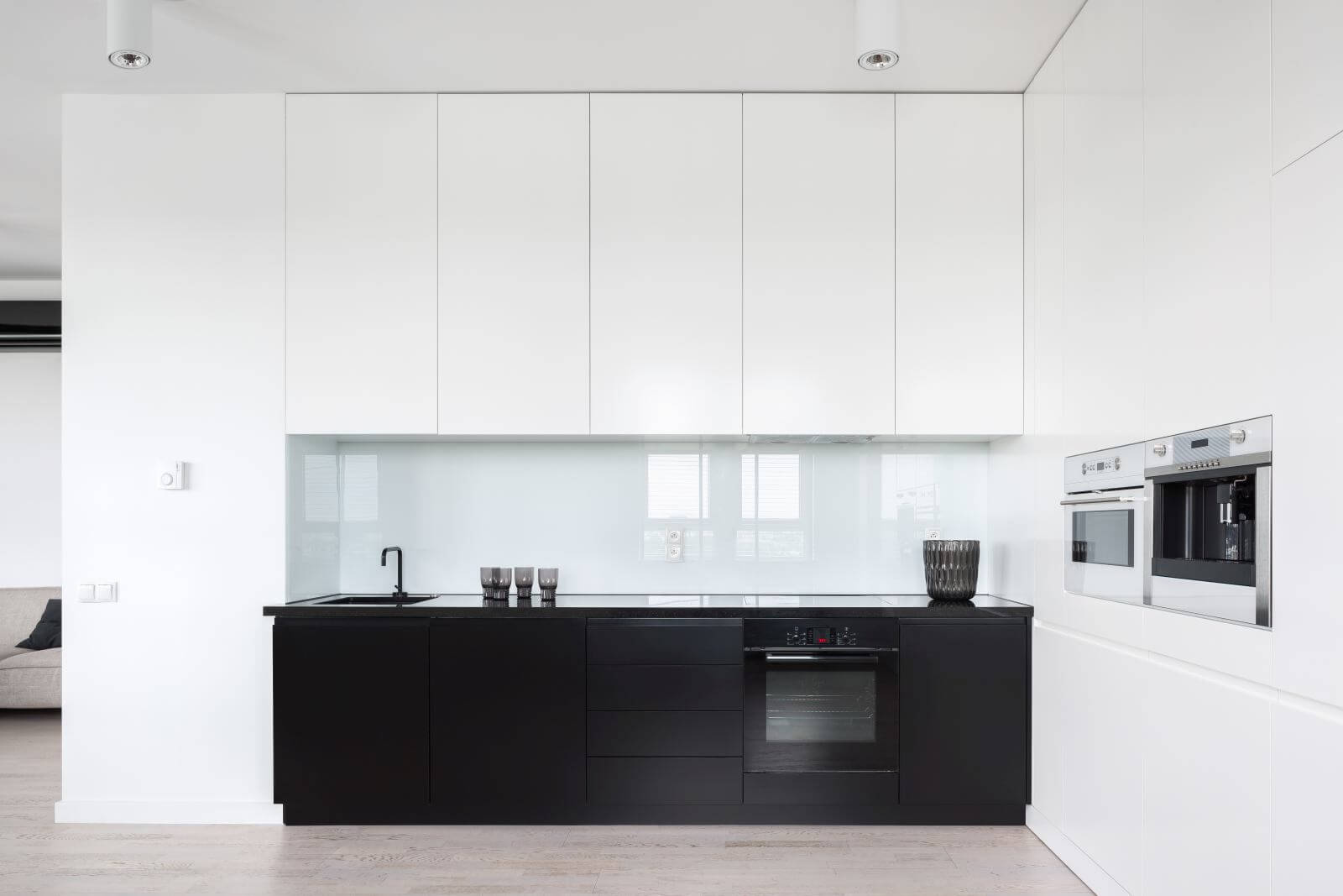 Modern and simple designed kitchen interior in black and white